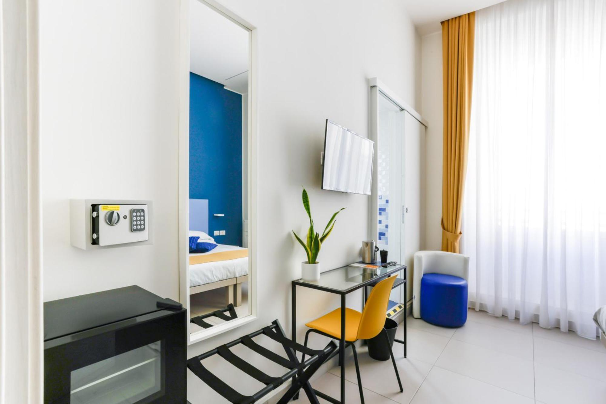 V10 Guesthouse - Vanvitelli 10 Napoli Ngoại thất bức ảnh