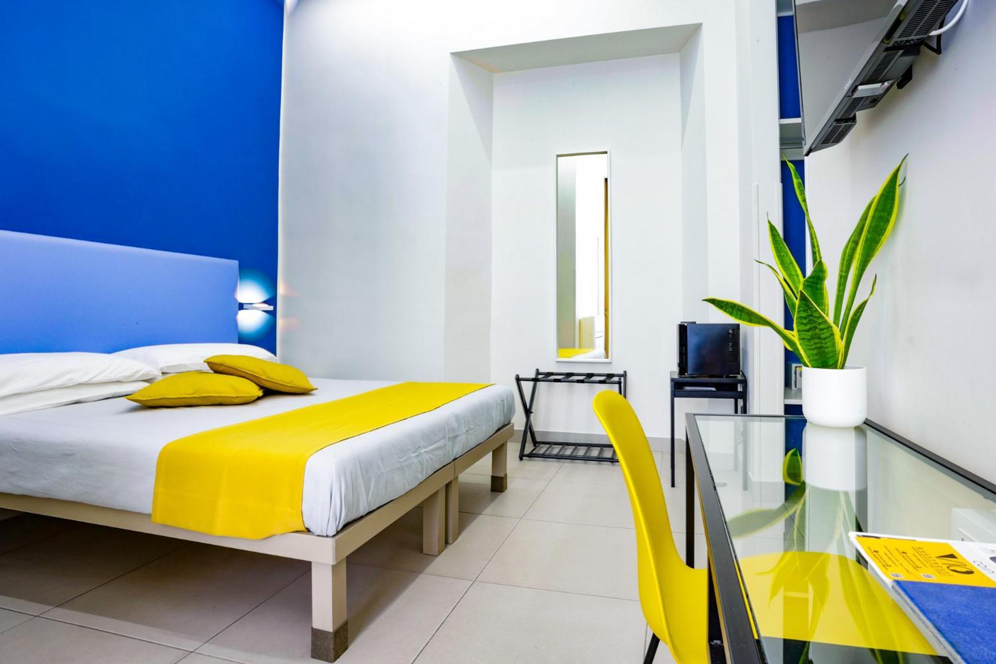 V10 Guesthouse - Vanvitelli 10 Napoli Ngoại thất bức ảnh