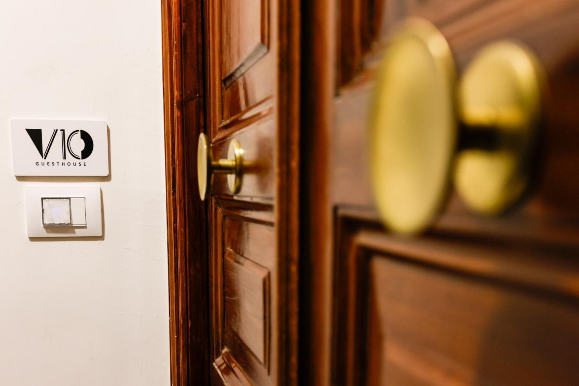 V10 Guesthouse - Vanvitelli 10 Napoli Ngoại thất bức ảnh